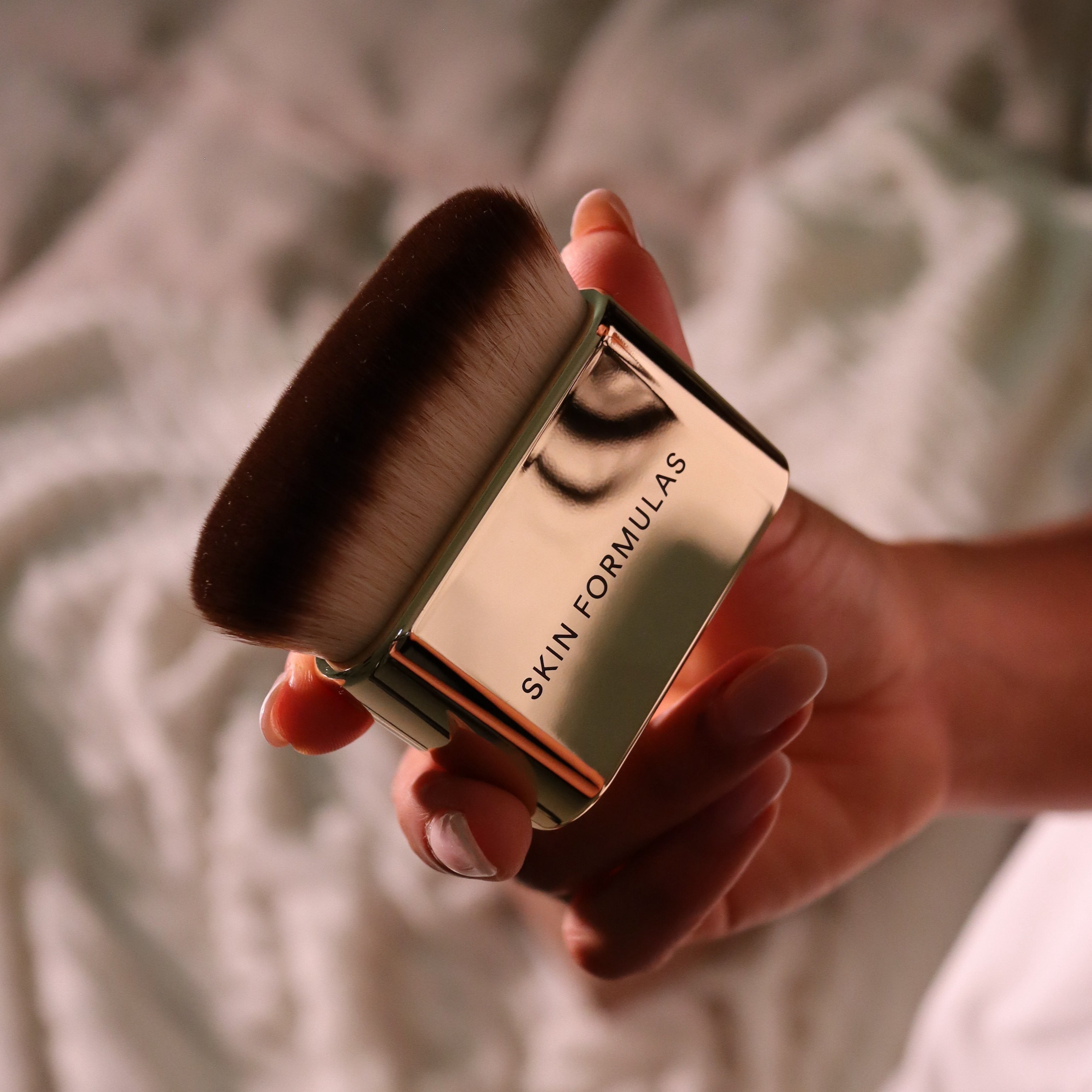 Kabuki Brush