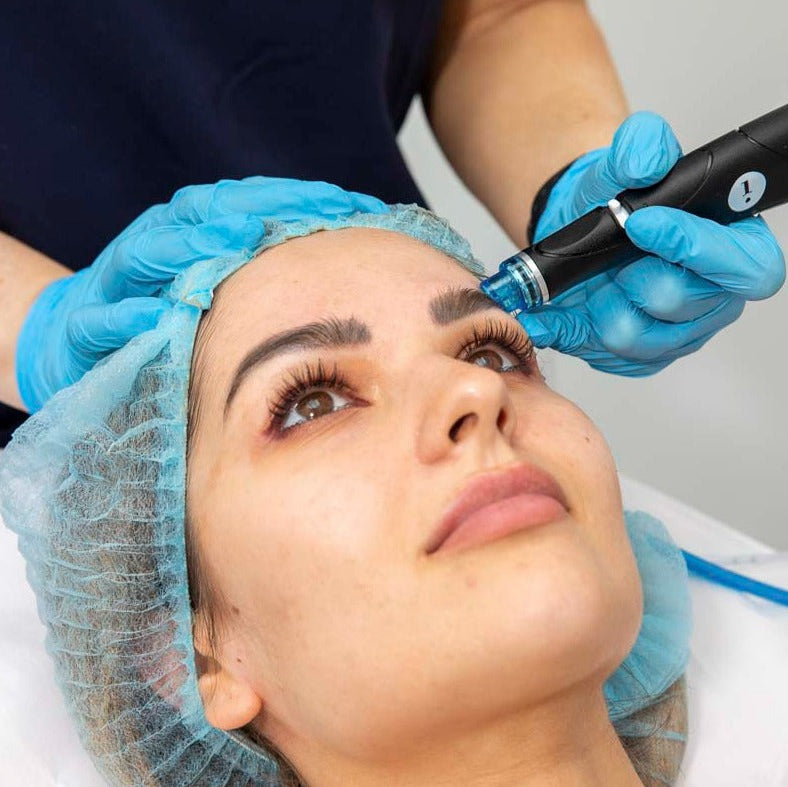 Deluxe 6-Step HydraFacial 50-Mins Course of 4 (save up to €371)
